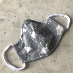 Rainy day - Breathable mask w/ stretchy ear loops.